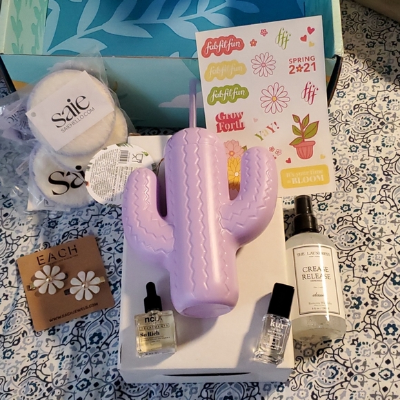 Multiples Other - Fabfitfun bundle! Six All new products!!